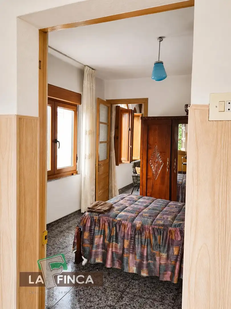 Schlafzimmer von Einfamilien-Reihenhaus zum Verkauf in Siero mit Heizung, Abstellraum und Möbliert