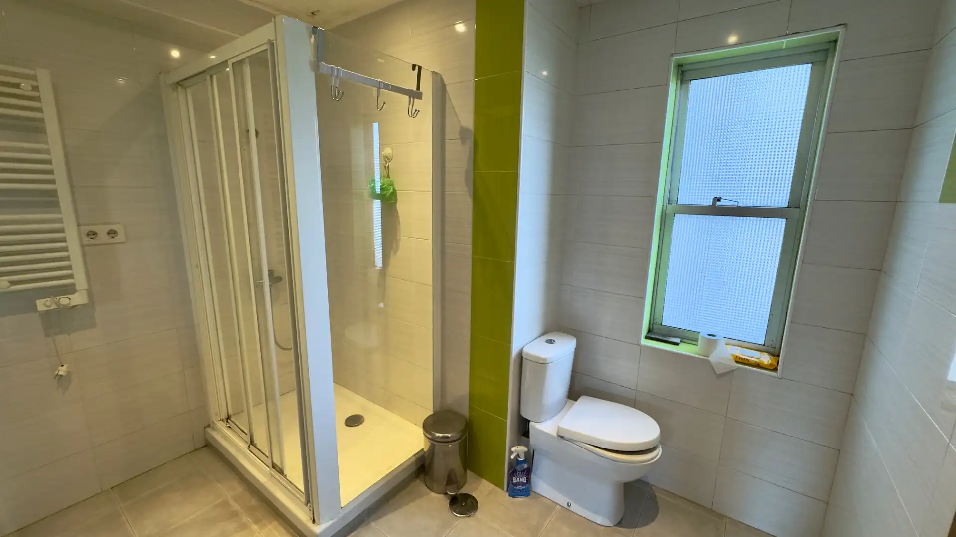 Baño de Piso en venta en Ferrol con Parquet, Amueblado y Horno