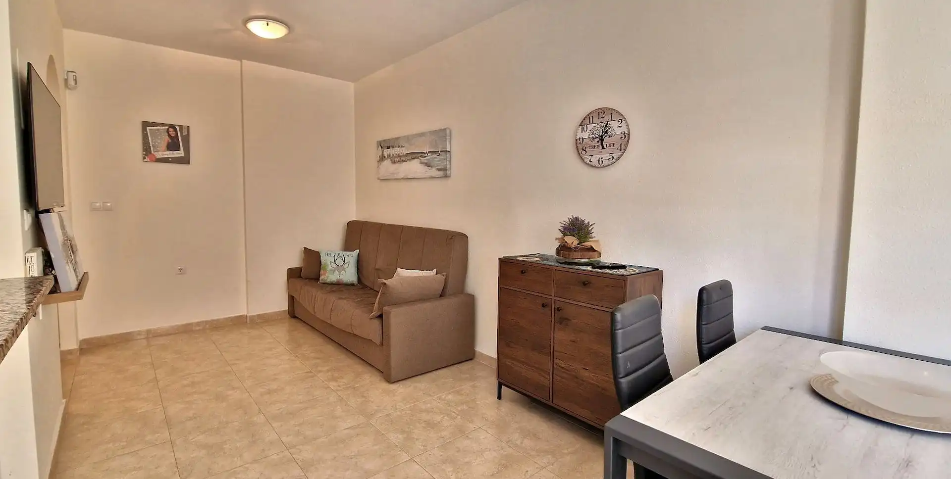 Sala de estar de Apartamento de alquiler en Torrevieja con Balcón y Internet
