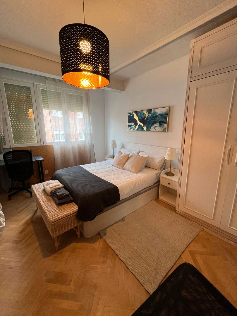 Bedroom of Flat to share in  Madrid Capital  with Air Conditioner, Heating and Furnished