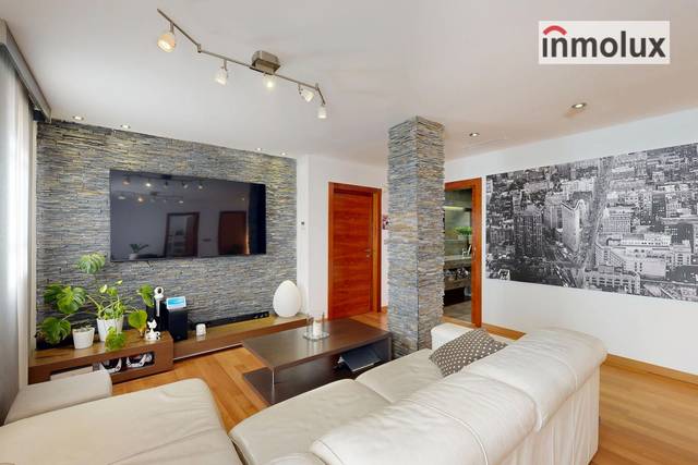 Piso en Venta en Calle Jacinto Benavente en Los Ángeles