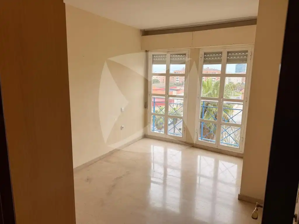 Habitación de Piso en venta en Badajoz con Aire acondicionado, Terraza y Balcón