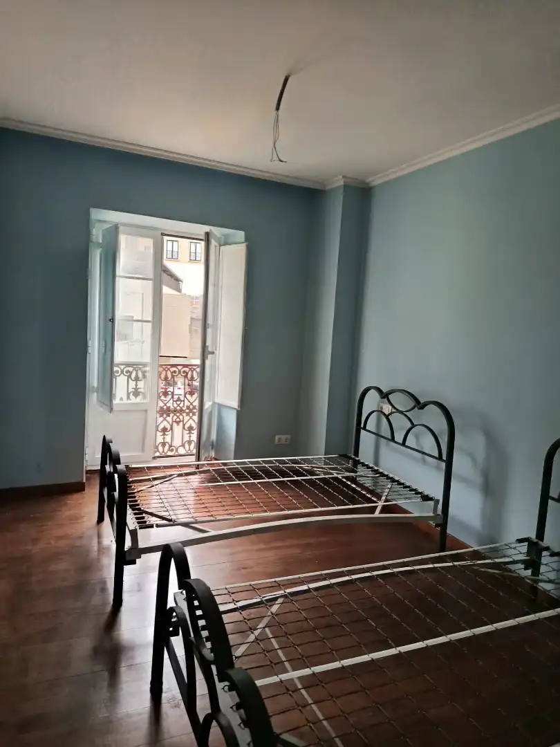 Schlafzimmer von Wohnung zum Verkauf in Ribadeo mit Heizung, Ofen und Waschmaschine