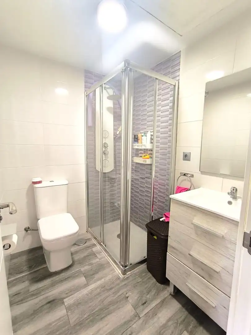 Badezimmer von Maisonette zum Verkauf in Alhaurín de la Torre mit Klimaanlage, Parkett und Terrasse