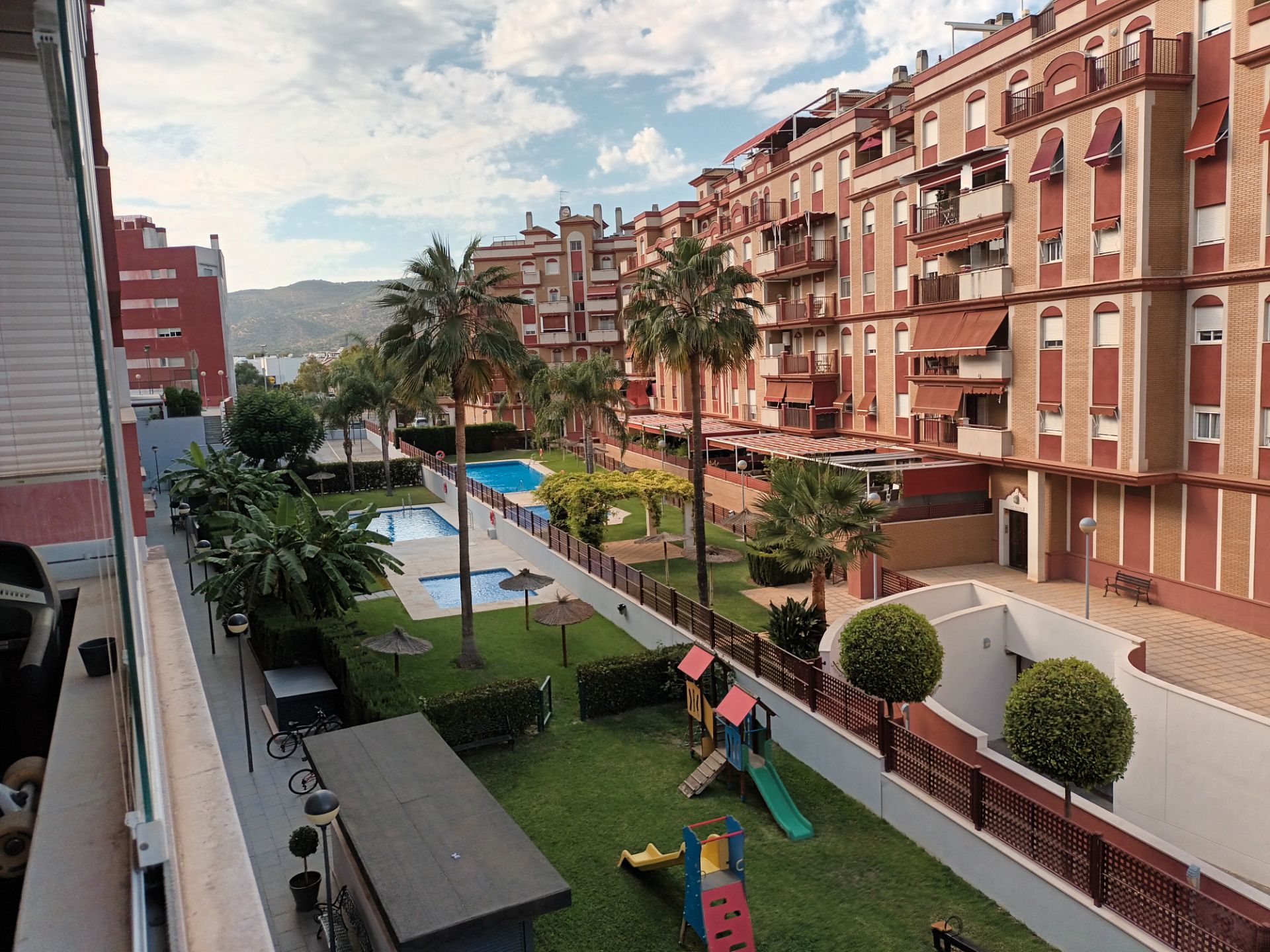 Vista exterior de Piso en venta en  Córdoba Capital con Aire acondicionado, Calefacción y Jardín privado