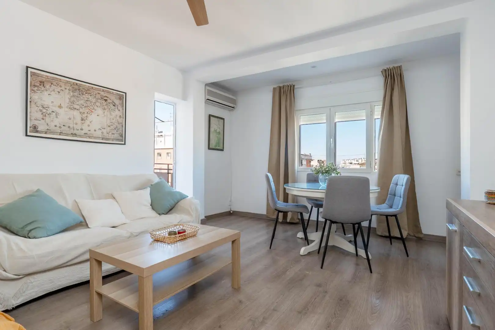 Living room of Flat for share in Ronda