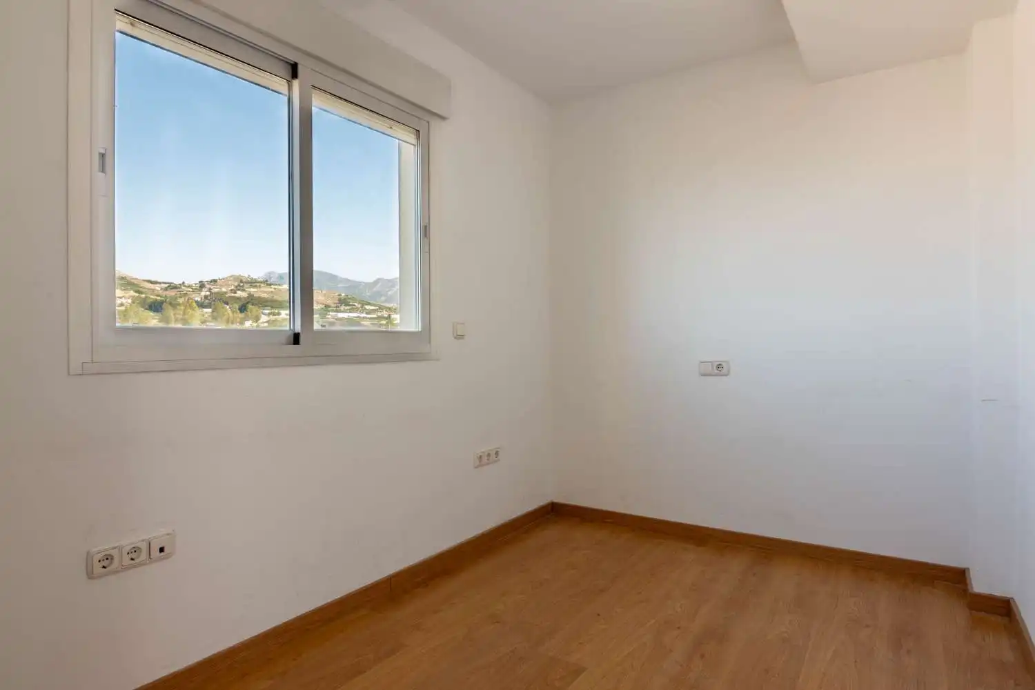 Habitación de Apartamento en venta en Salobreña con Aire acondicionado y Terraza