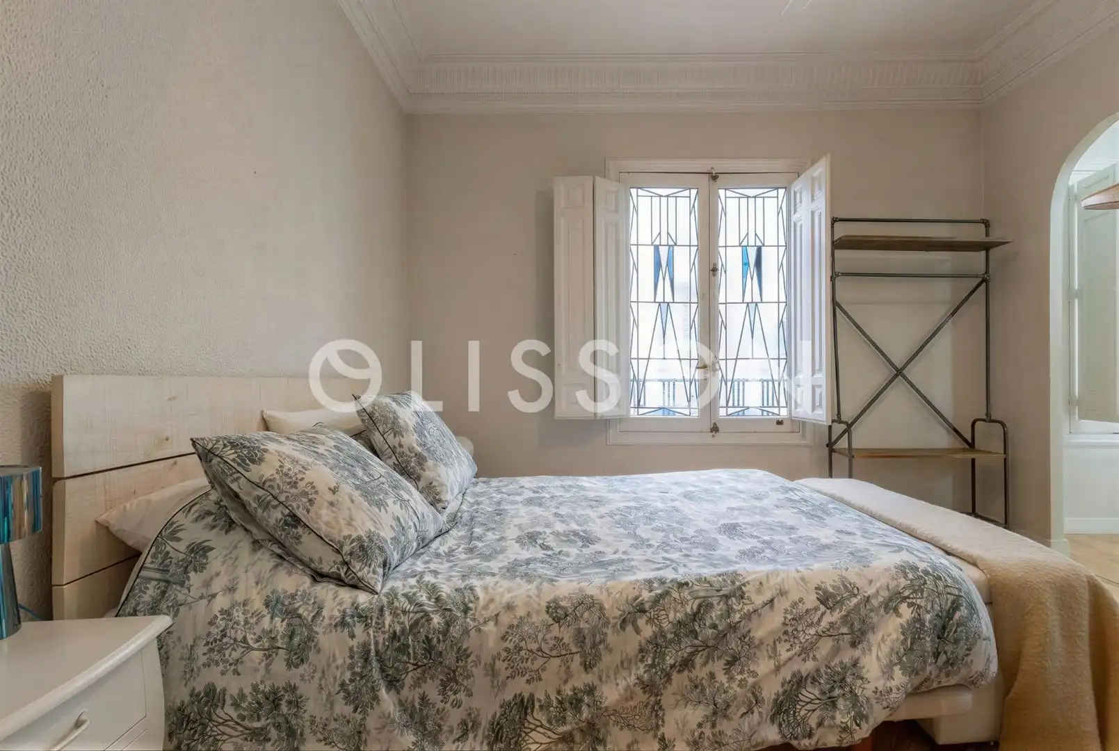 Habitación de Piso en venta en Madrid con Calefacción y Trastero