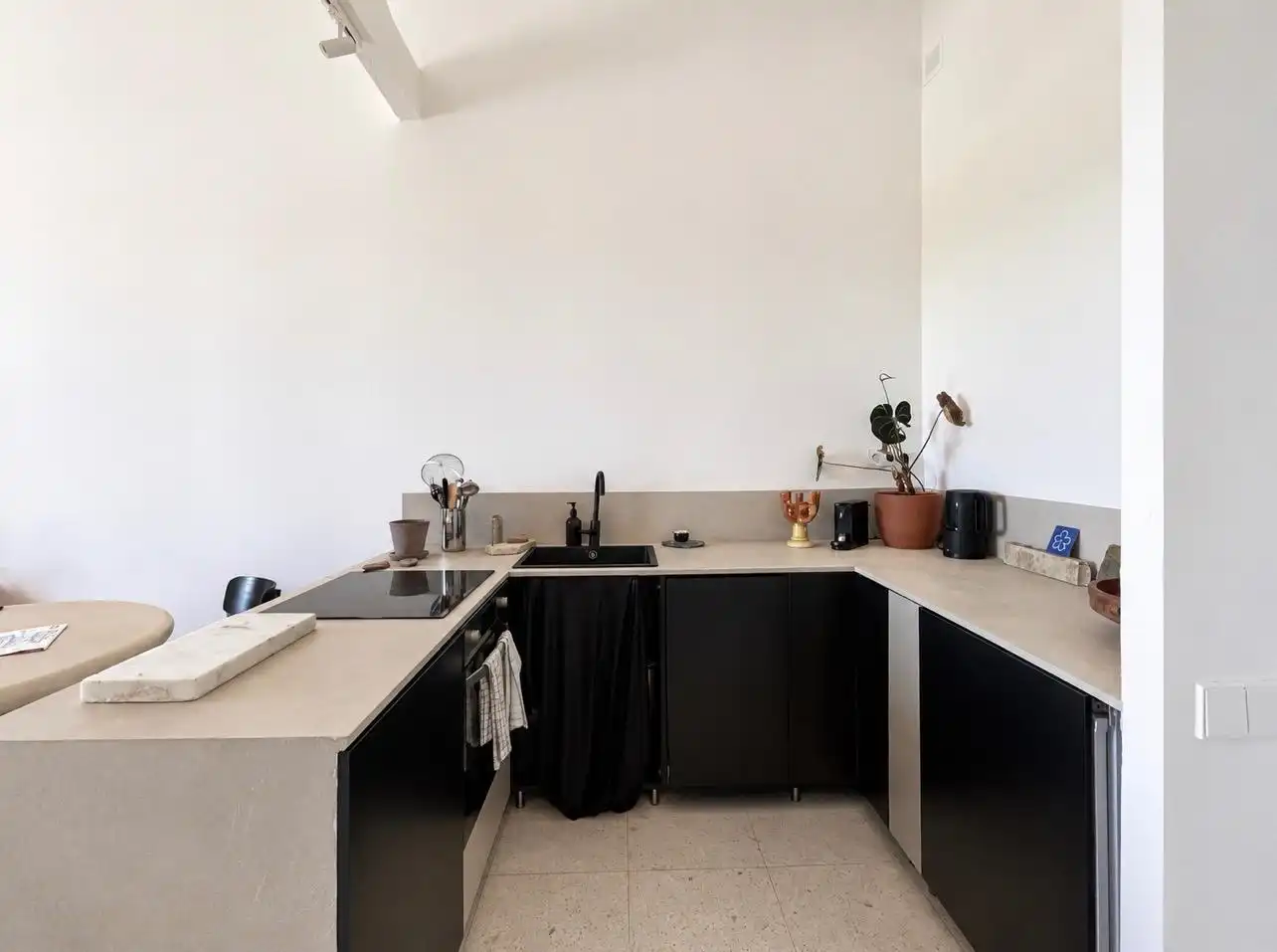 Cuina de Estudi en venda en Barcelona amb Aire condicionat i Moblat