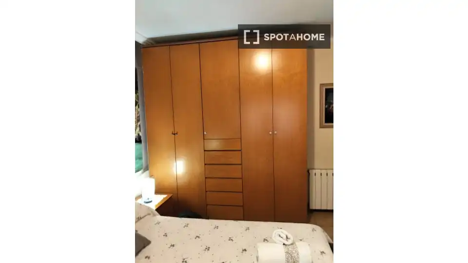 Habitación de Piso de alquiler en Barcelona con Aire acondicionado, Calefacción y Amueblado