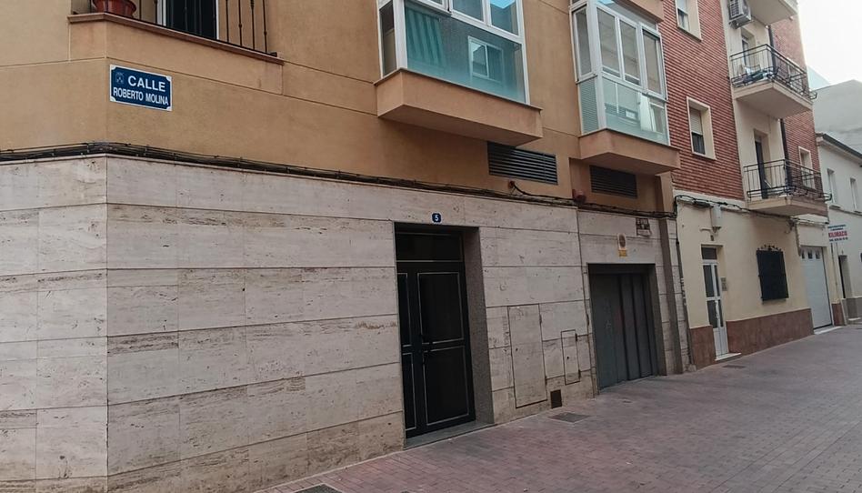 Foto 1 de Garatge en venda a Calle Roberto Molina, El Pilar, Albacete