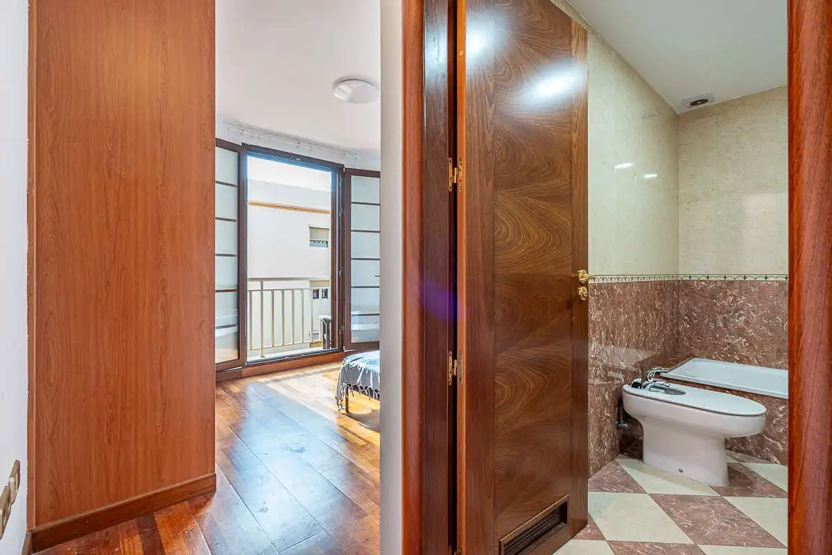 Baño de Piso en venta en Arrecife con Terraza y Balcón