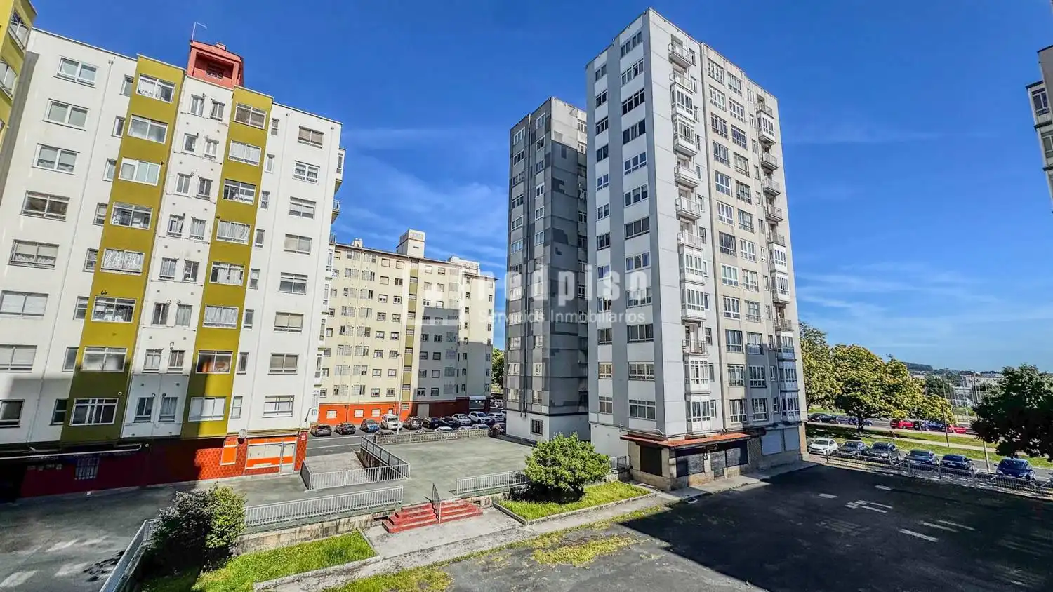 Vista exterior de Pis en venda en Ferrol amb Terrassa i Traster