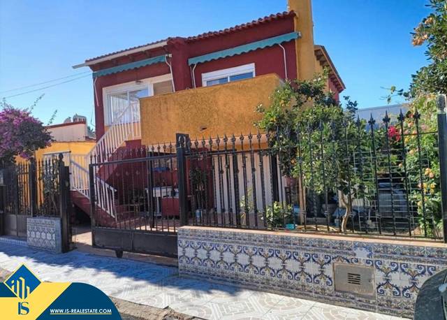 Casa-chalet en Venta en Punta Prima