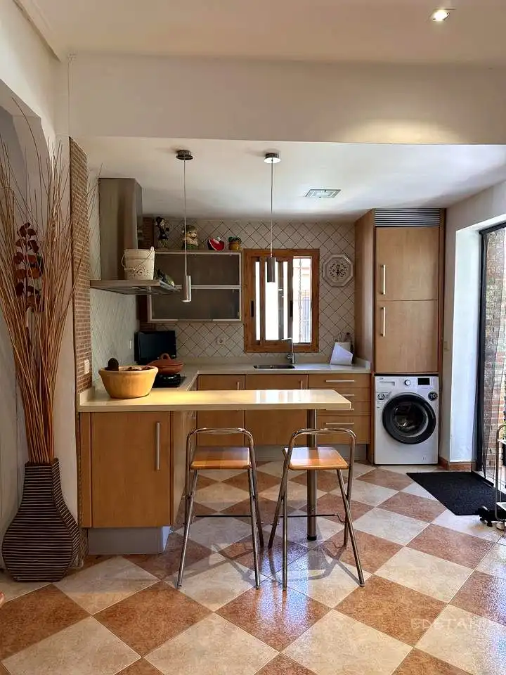 Cocina de Casa o chalet de alquiler en Moncada con Aire acondicionado, Jardín privado y Terraza