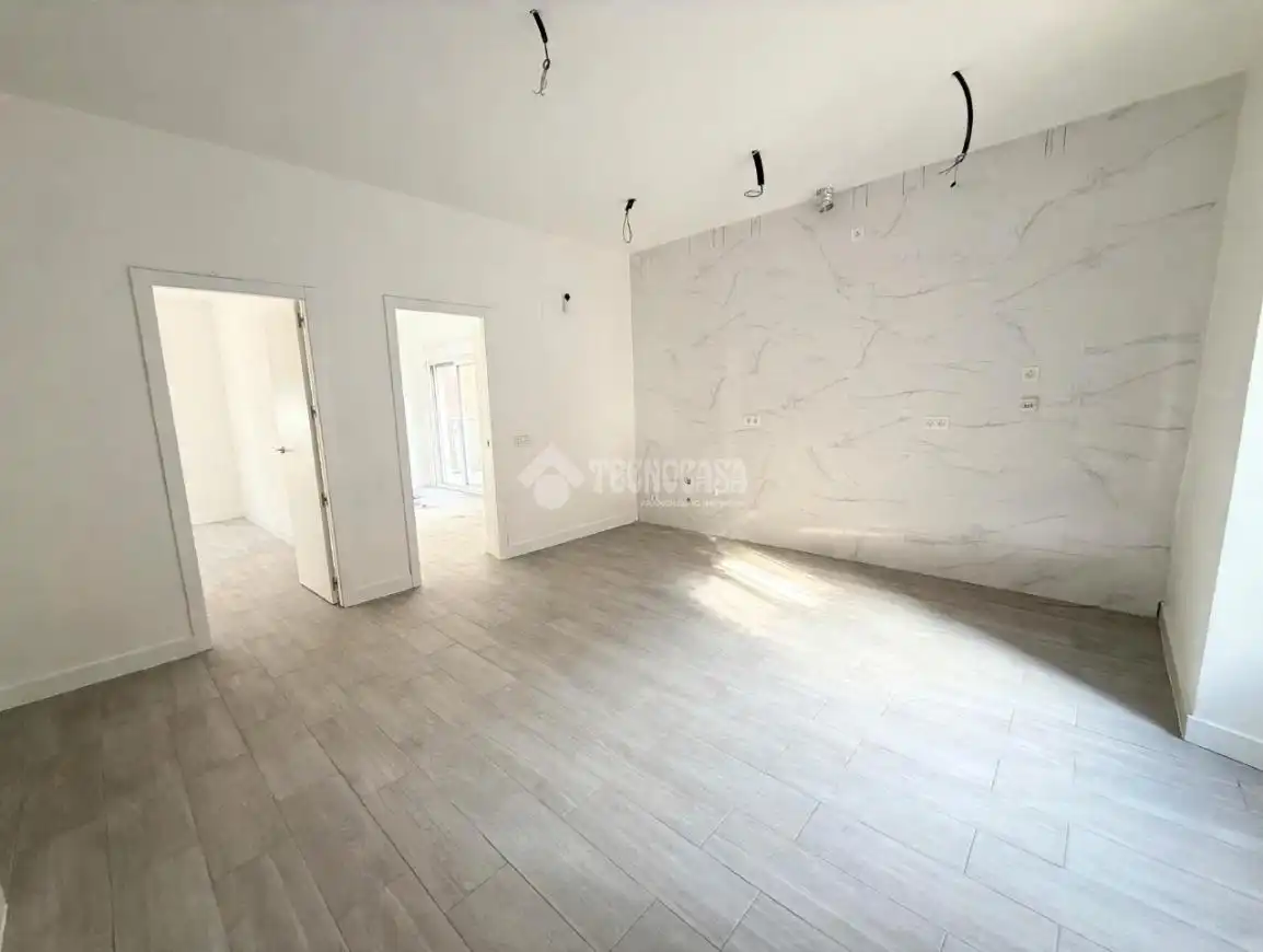 Flat for sale in Aranjuez  with Alarm