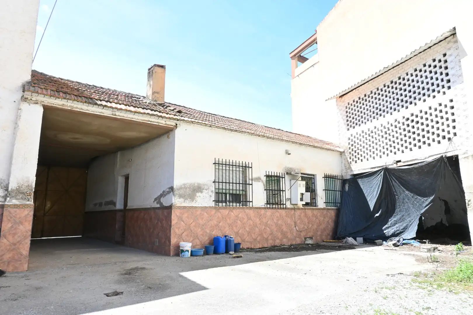 Vista exterior de Casa adosada en venda en Churriana de la Vega