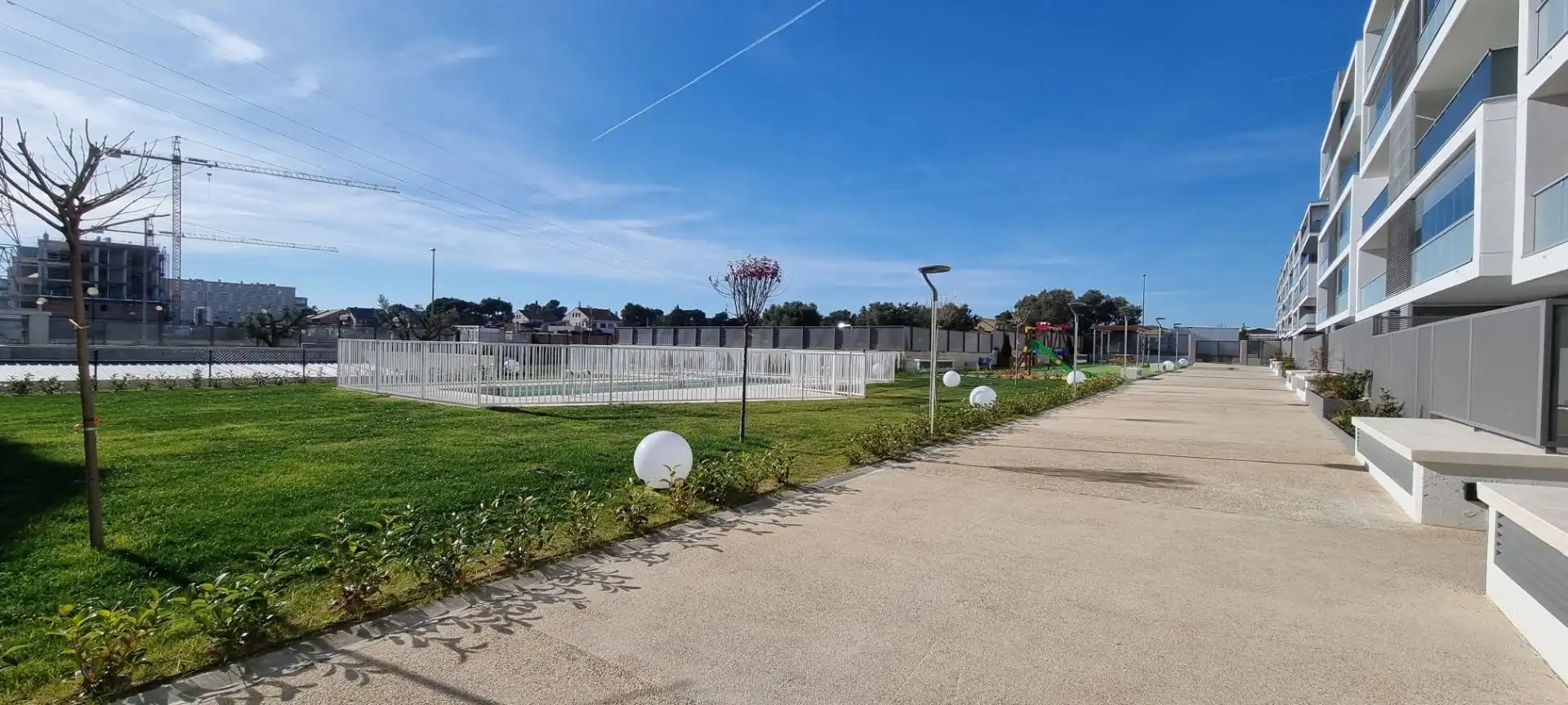 Vista exterior de Piso en venta en Cuarte de Huerva con Aire acondicionado, Calefacción y Jardín privado