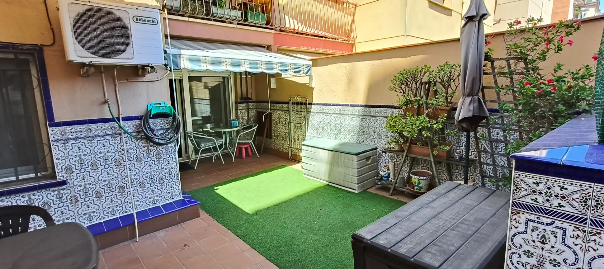 Terrace of Flat for sale in Santa Coloma de Gramenet  with Air Conditioner, Heating and Terrace
