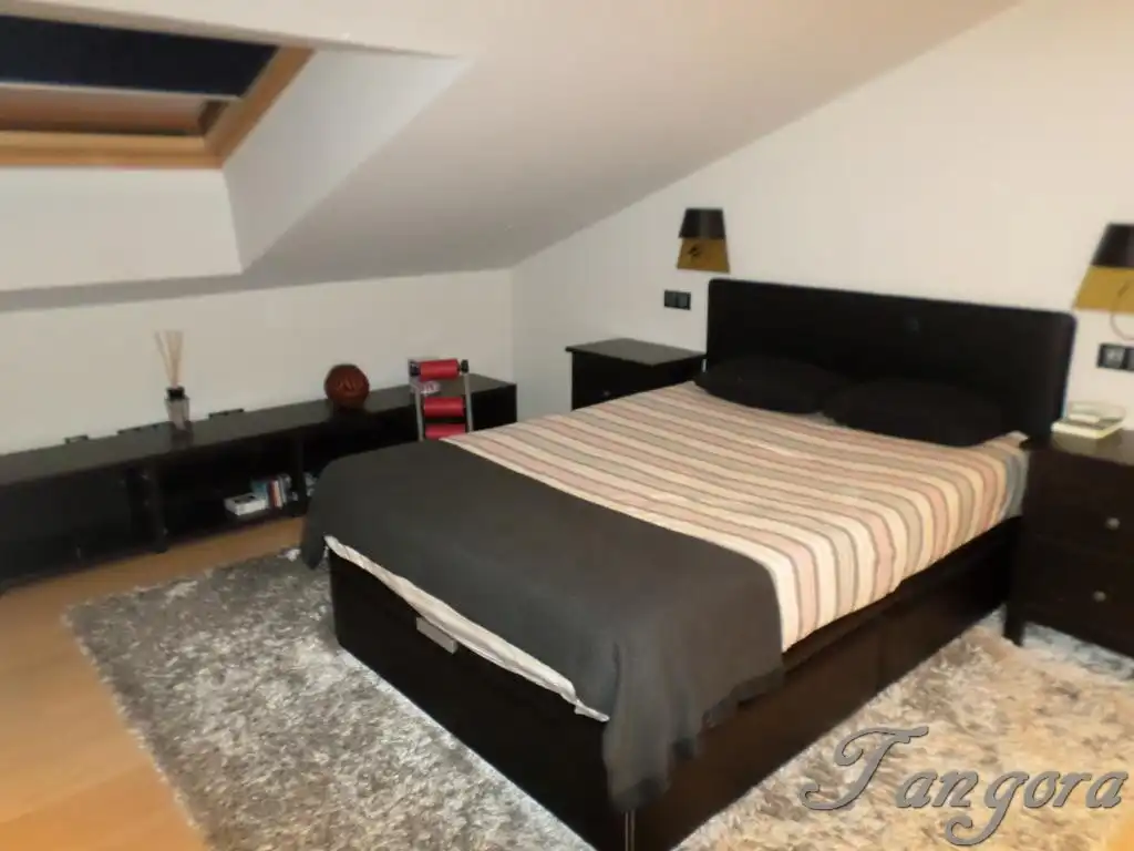 Schlafzimmer von Maisonette zum Verkauf in Getxo  mit Heizung, Parkett und Abstellraum