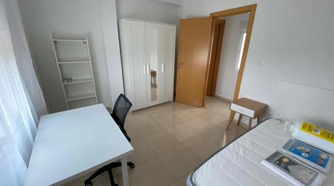 Photo 3 of Flat to share in Ángel Barrios, Camino de Ronda, Granada