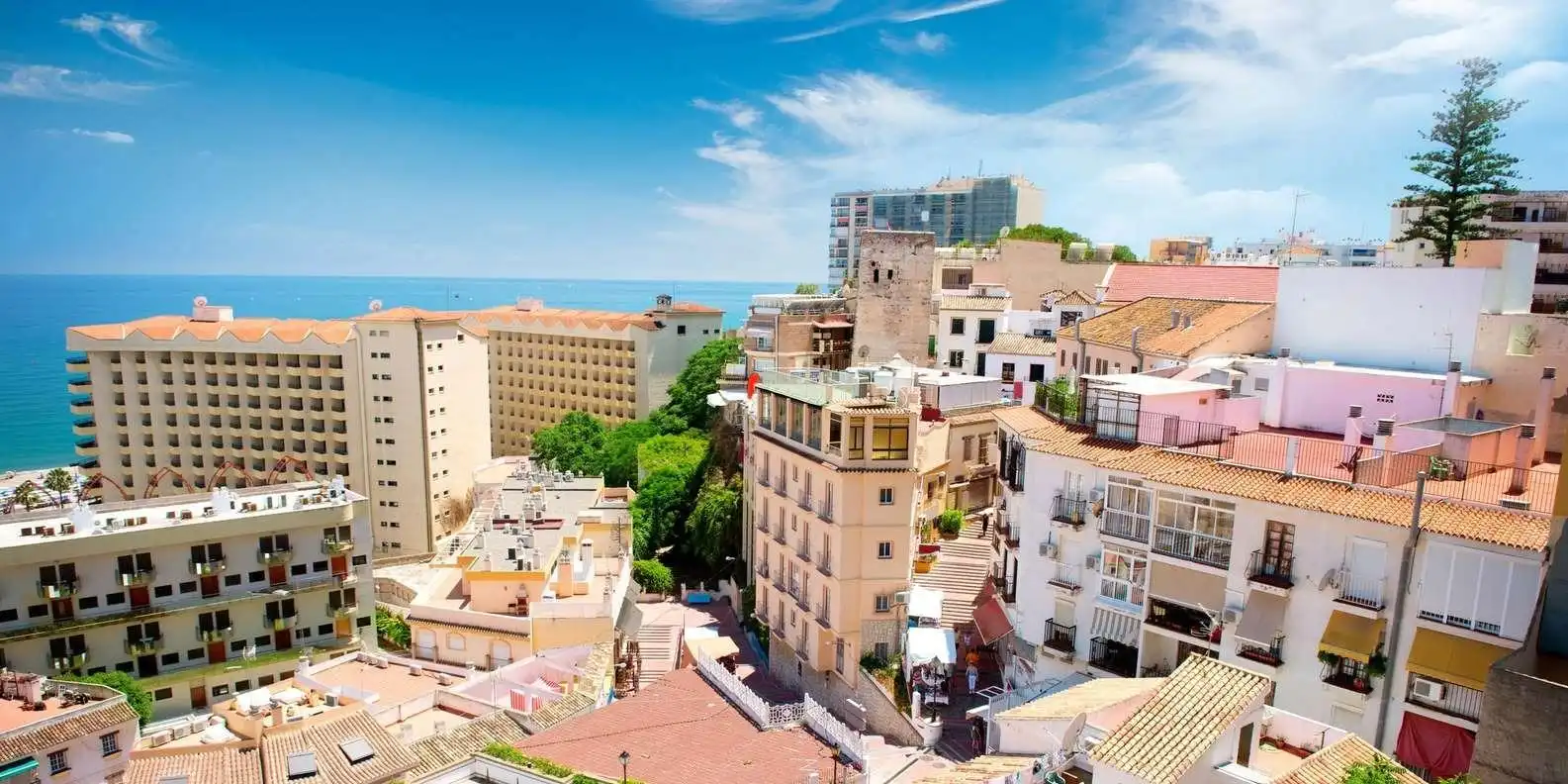 Außenansicht von Wohnung zum Verkauf in Torremolinos mit Klimaanlage, Privatgarten und Terrasse