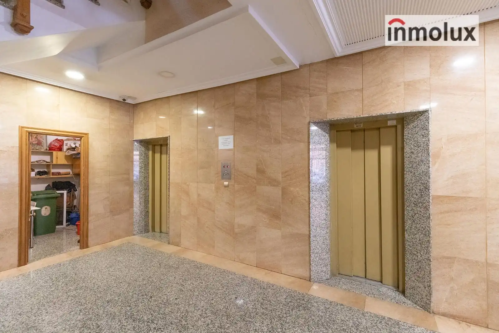 Wohnung zum Verkauf in Alicante / Alacant mit Klimaanlage, Heizung und Terrasse