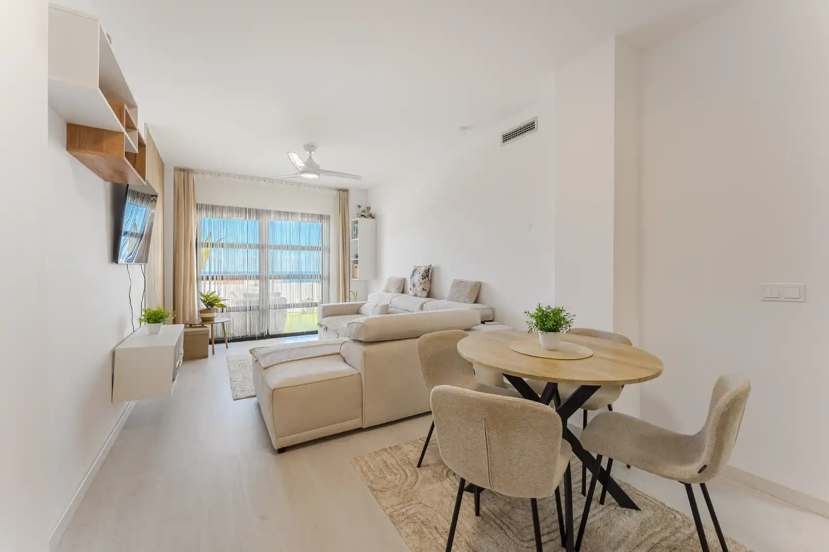 Wohnzimmer von Wohnung zum Verkauf in Adeje mit Klimaanlage, Terrasse und Möbliert