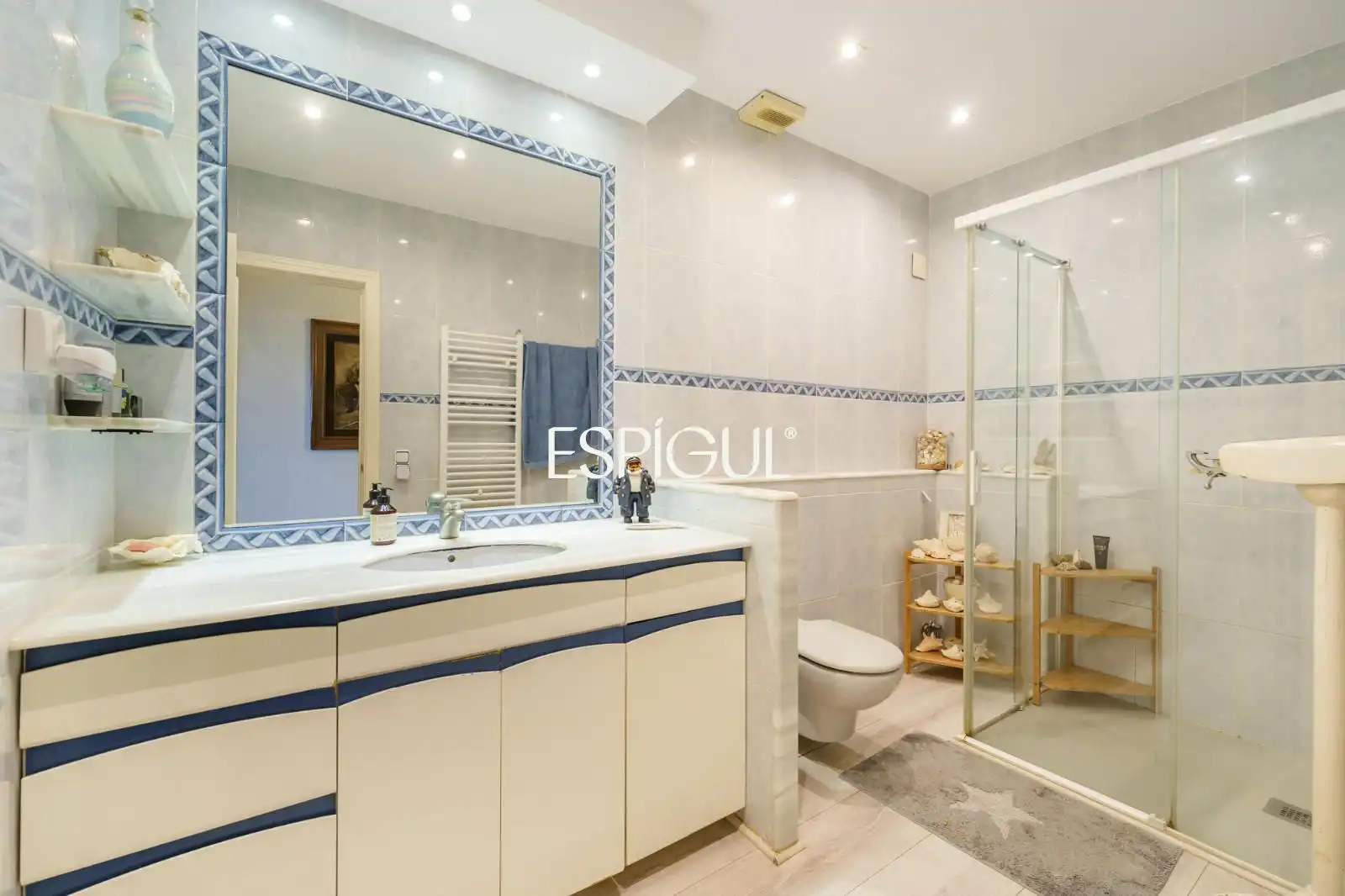Baño de Casa adosada en venta en Sant Cugat del Vallès con Aire acondicionado, Calefacción y Terraza