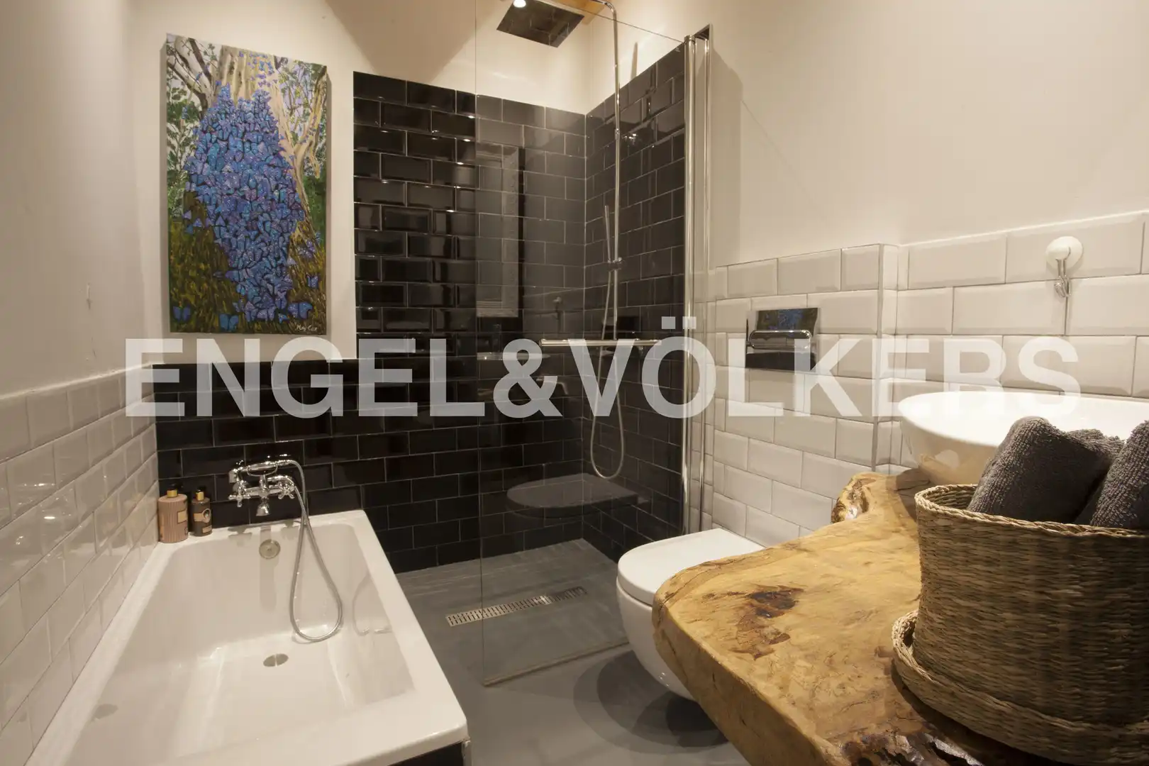 Badezimmer von Wohnung zum Verkauf in Madrid mit Klimaanlage und Heizung