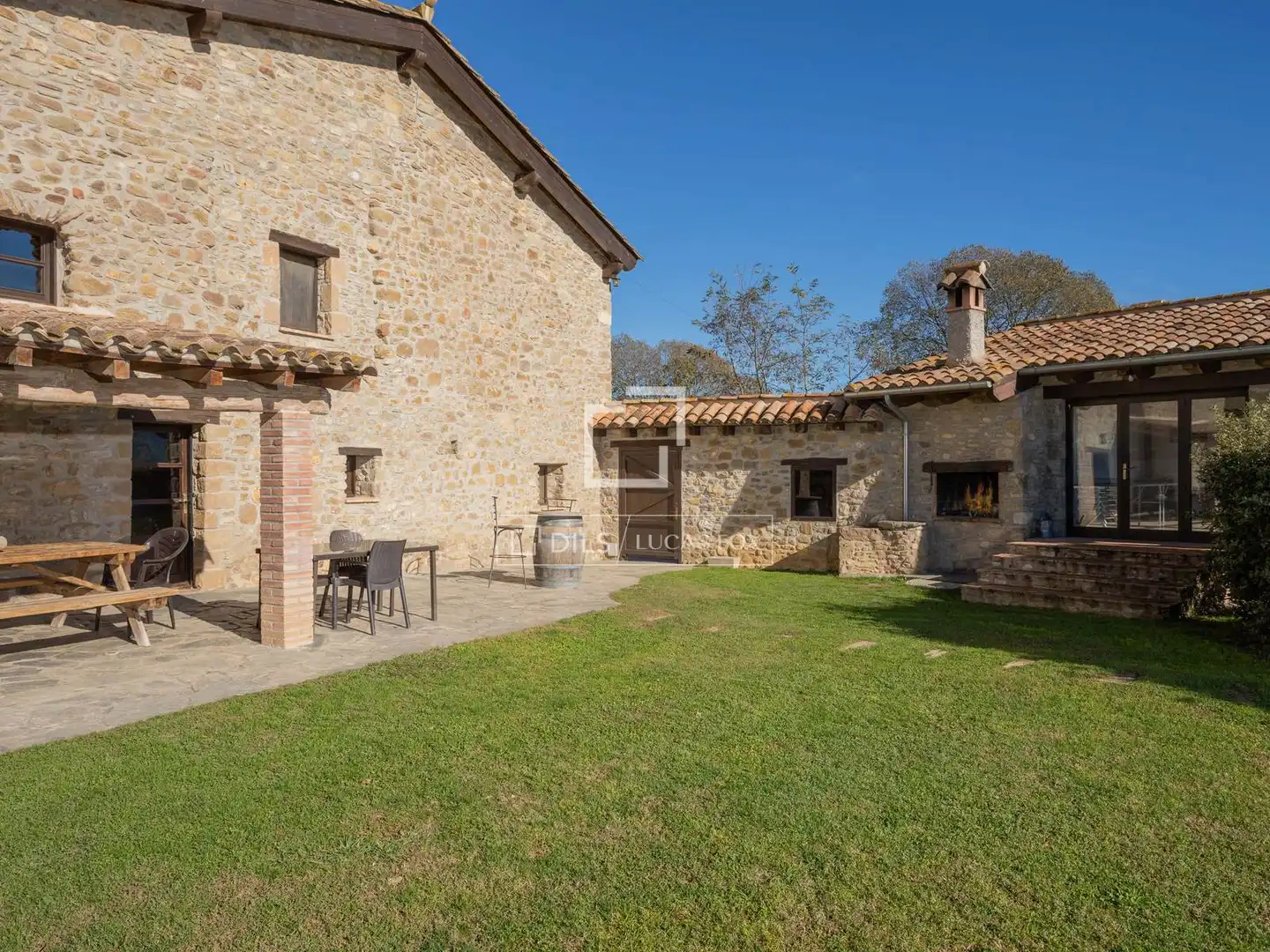 Vista exterior de Finca rústica en venta en Santa Pau con Jardín privado, Terraza y Trastero
