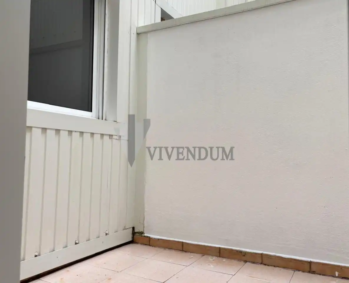 Terraza de Piso de alquiler en Vigo  con Calefacción, Parquet y Terraza