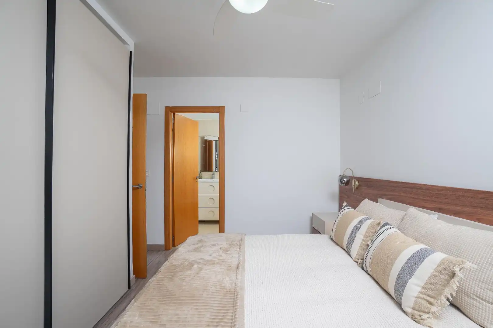 Habitación de Ático en venta en Elche / Elx con Aire acondicionado y Terraza