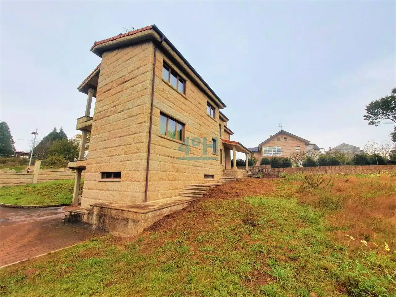 Vista exterior de Casa o chalet en venta en O Carballiño   con Calefacción, Jardín privado y Terraza