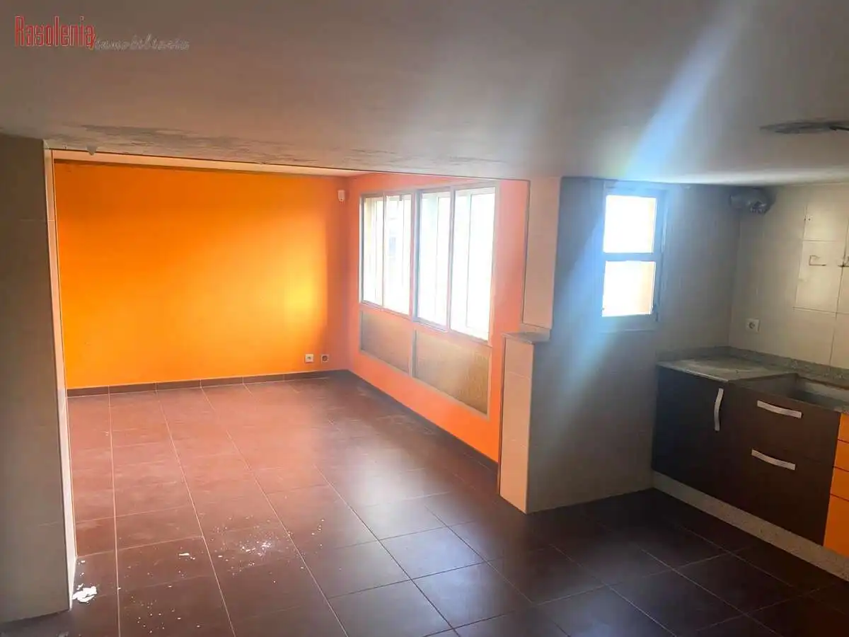 Wohnung zum Verkauf in Coristanco mit Terrasse und Abstellraum