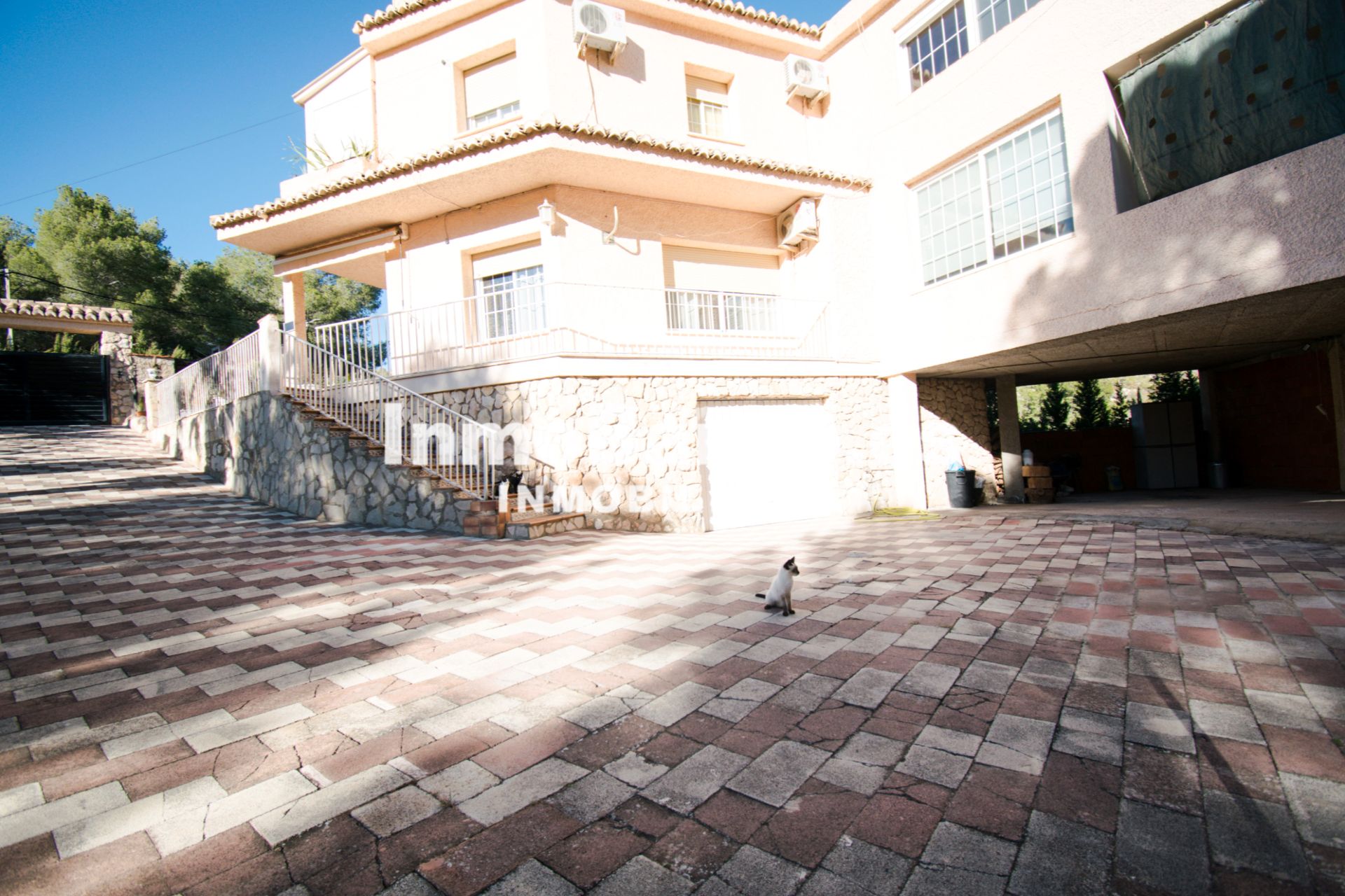 Vista exterior de Casa o xalet en venda en Torrent amb Aire condicionat, Calefacció i Jardí privat