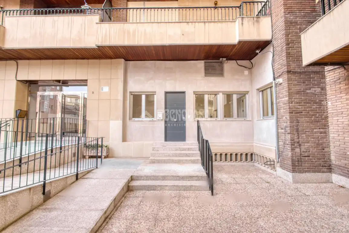 Vista exterior de Piso en venta en Salamanca con Aire acondicionado, Calefacción y Jardín privado