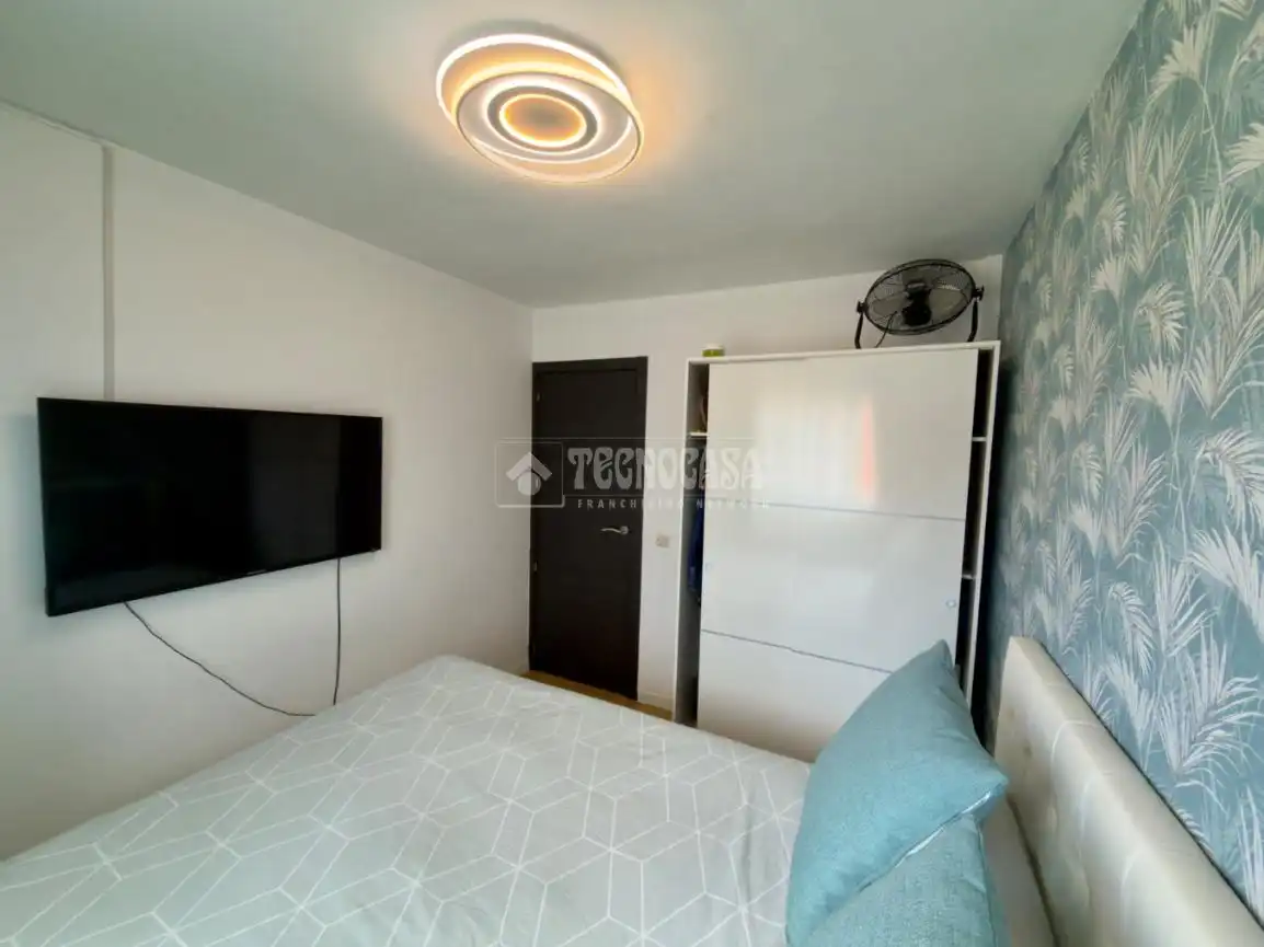 Habitación de Casa adosada en venta en Madrid con Aire acondicionado, Calefacción y Terraza