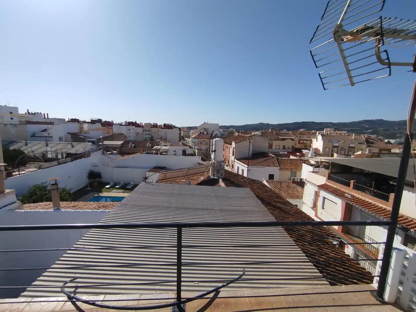 Vista exterior de Casa o xalet en venda en Vélez-Málaga amb Terrassa