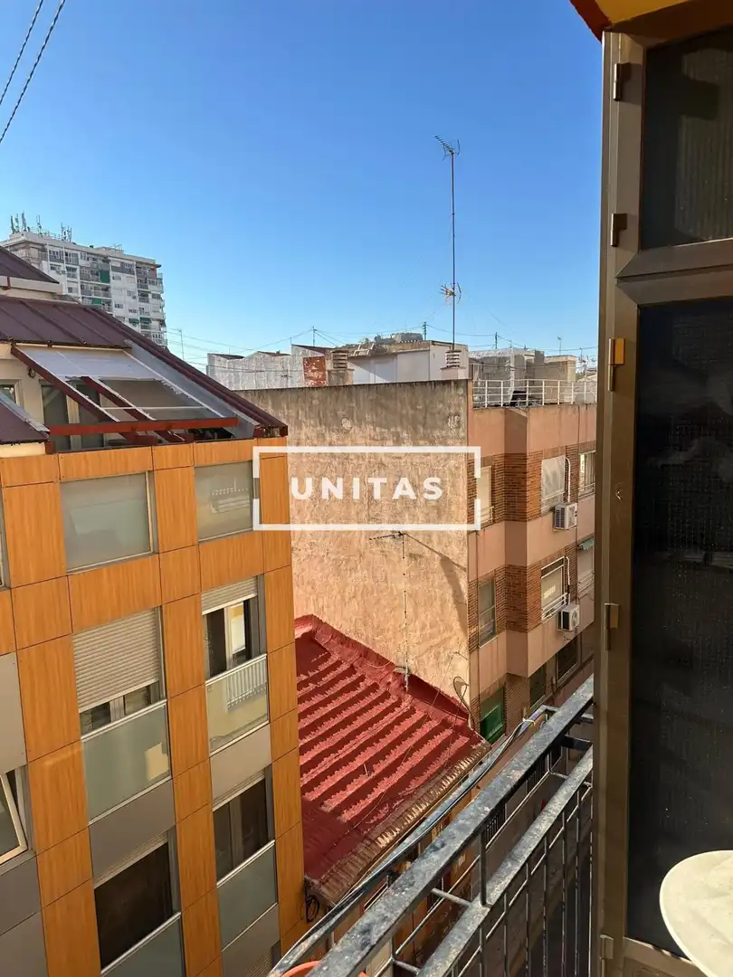 Piso con terraza en venta en Pla - Carolinas, imagen 2