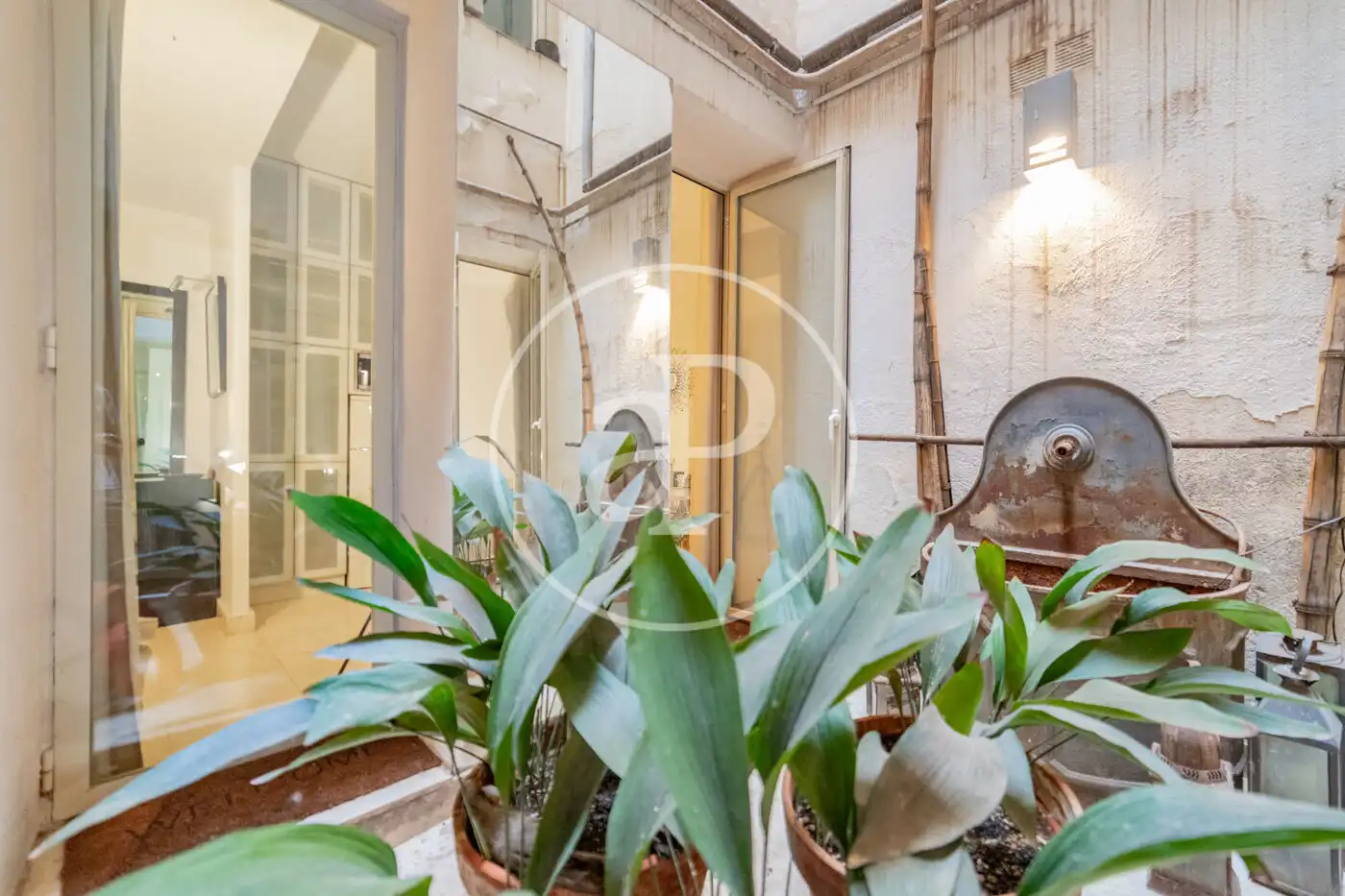 Flat for sale in Madrid  with Heating, Terrace and Furnished