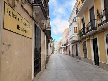 Locale commerciale in vendita a Calle Santa Lucia