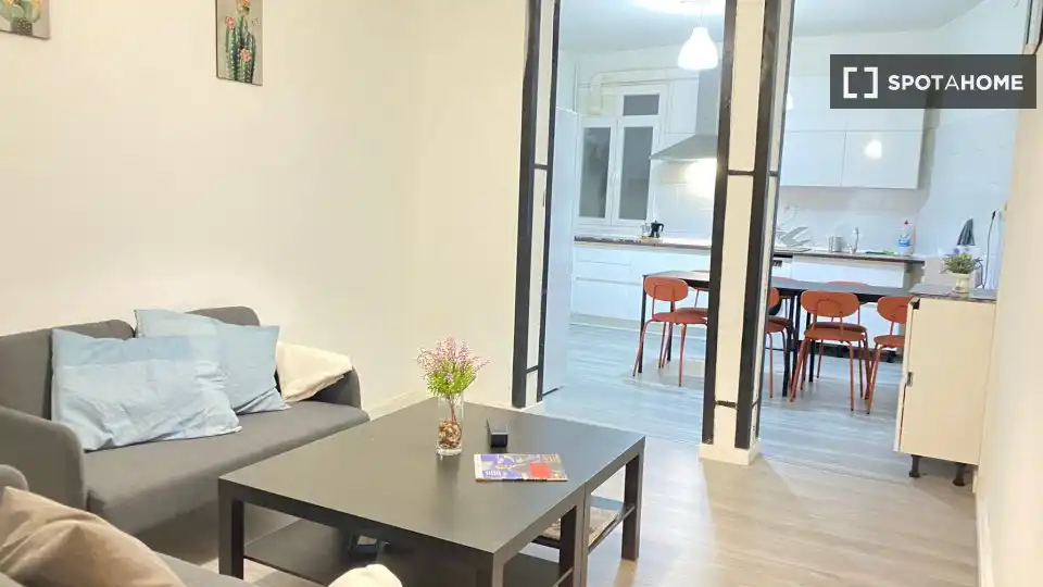 Living room of Flat for rent in Madrid  with Air Conditioner, Heating and Furnished