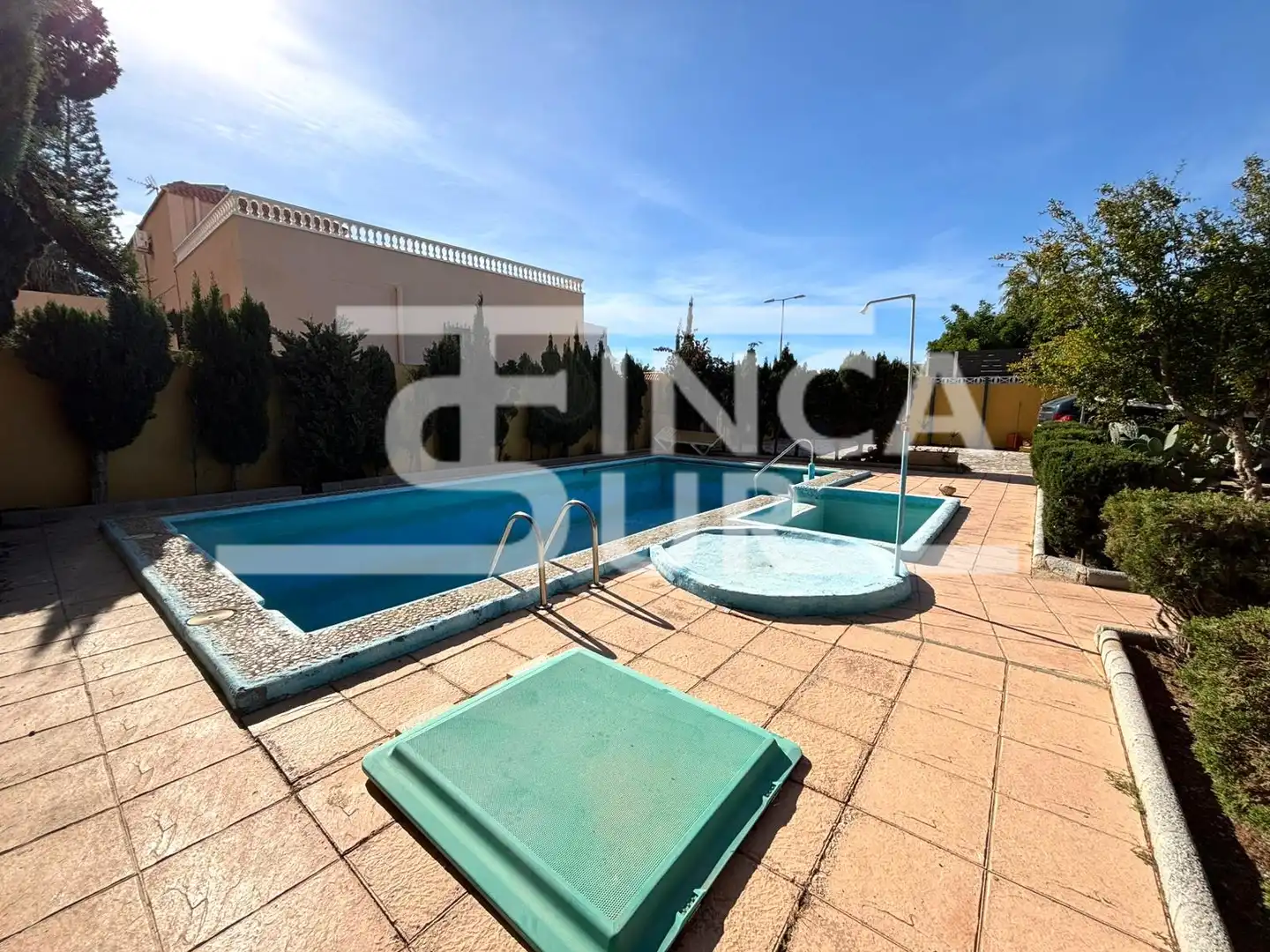 Piscina de Casa o chalet en venta en Roquetas de Mar con Aire acondicionado, Jardín privado y Terraza
