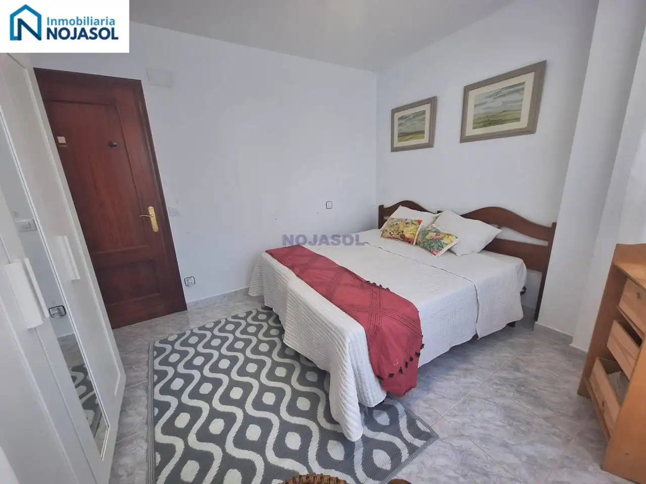 Dormitori de Apartament de lloguer en Noja amb Calefacció, Jardí privat i Terrassa