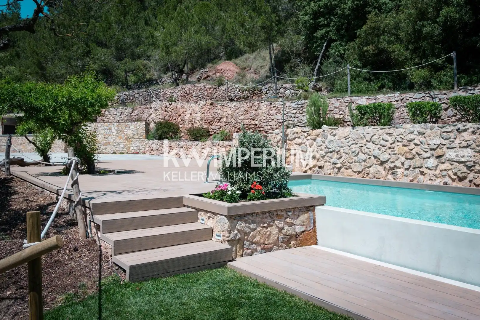 Piscina de Casa o xalet en venda en Colldejou amb Aire condicionat, Jardí privat i Terrassa