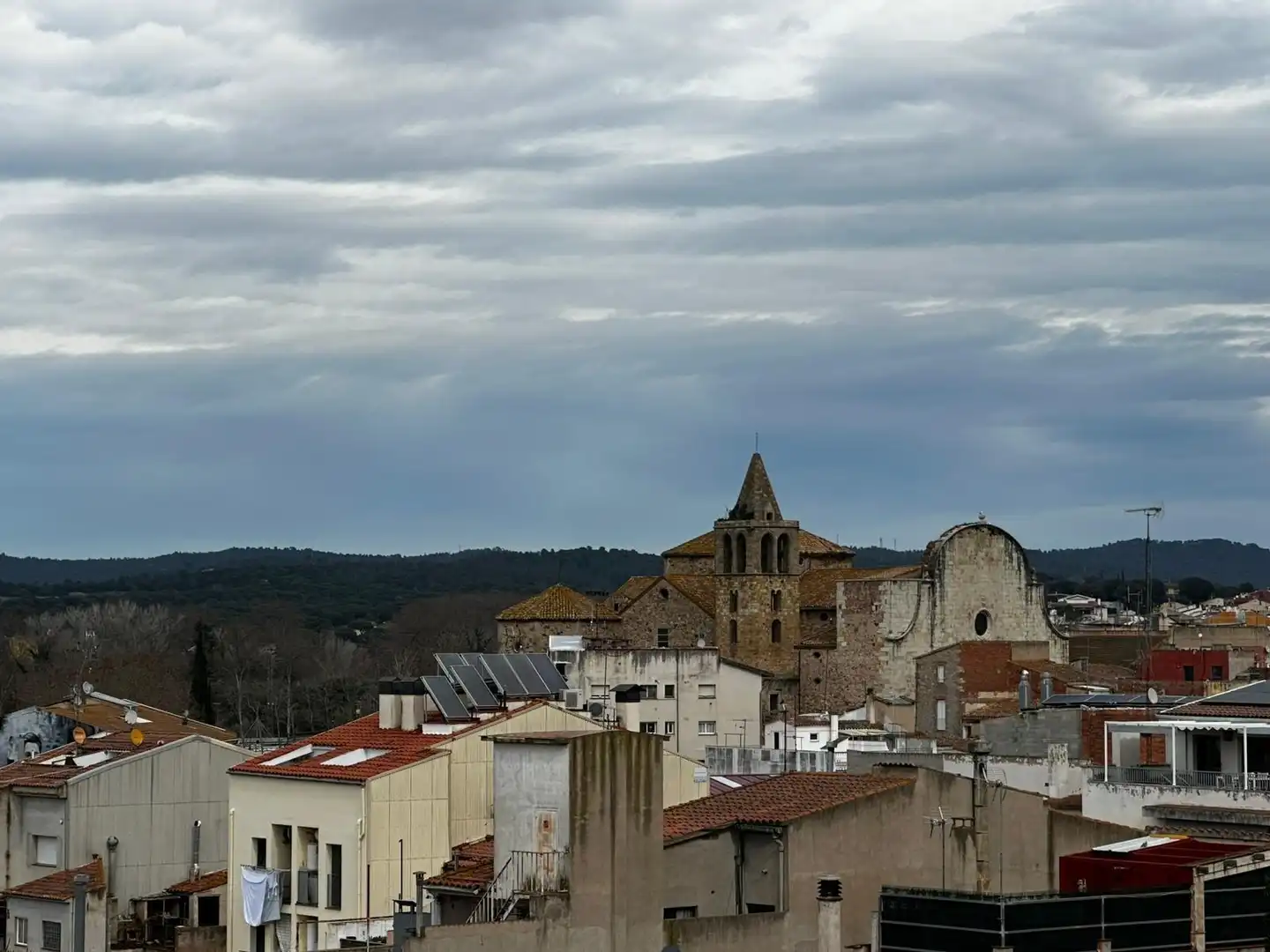 Vista exterior de Pis en venda en Tordera amb Calefacció, Terrassa i Balcó