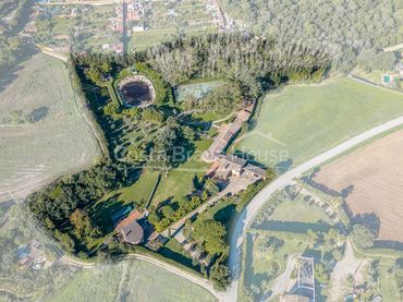 Landhaus mit Pool zum Verkauf in Camí de Can Pipes