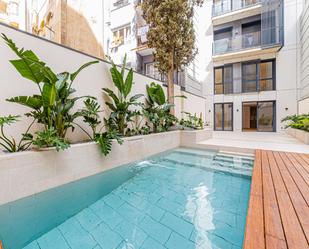 Piscina de Dúplex en venda en  Barcelona Capital amb Jardí privat i Piscina