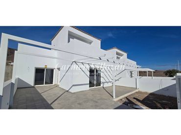 Xalet amb jardí en venda a Calle Caboso